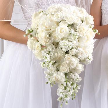 Bridal Teardrop Bouquet